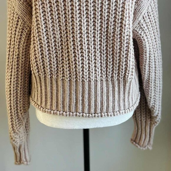 Unbranded Alabaster Rose Chunky Ribbed Cropped Turtleneck Sweater – US M - Picture 7 of 10